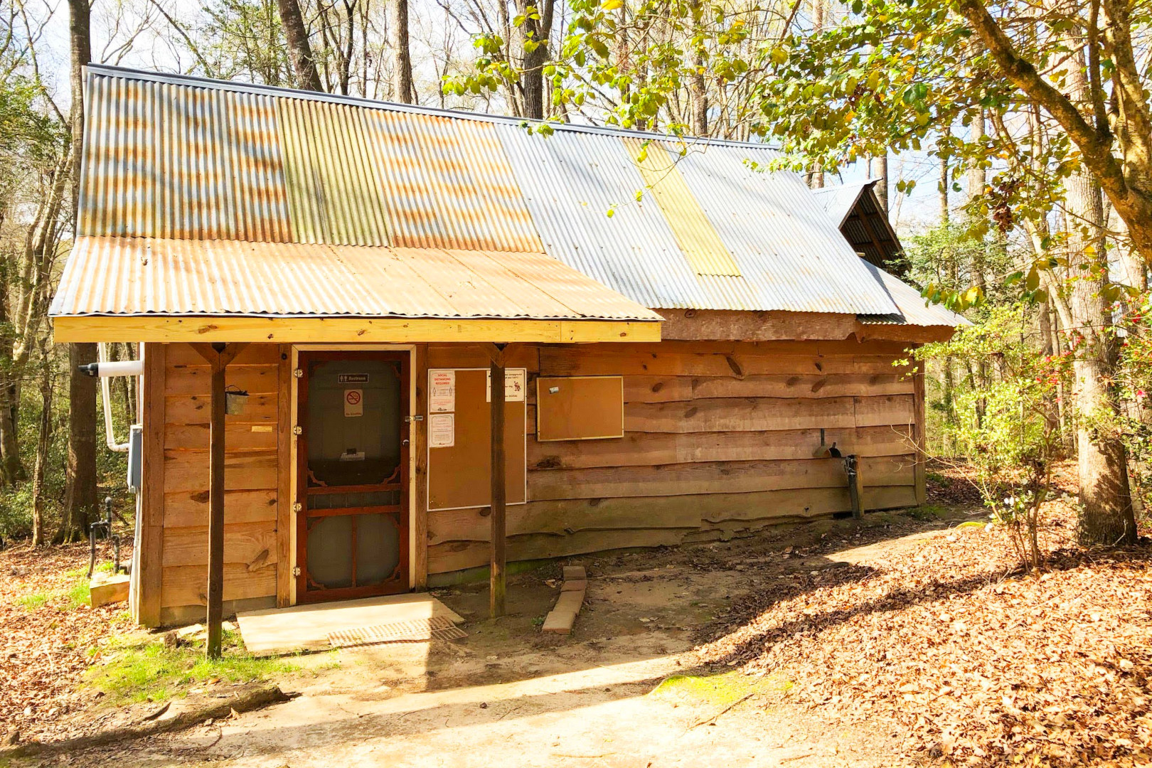 Picture of the Lower Bathhouse 1